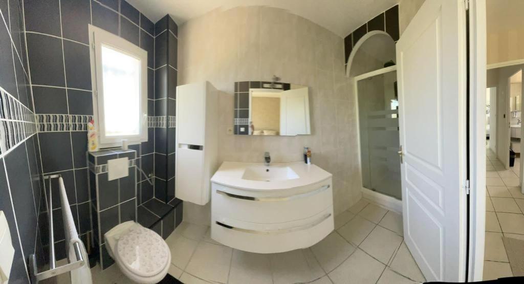 La Villa de l'Olivier piscine privée et parking Carcassonne Extérieur photo